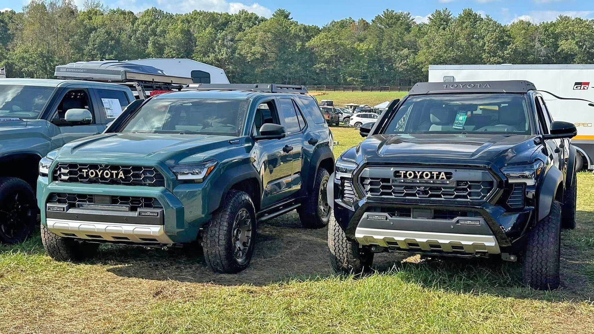 2025 Toyota 4runner Trailhunter Comparison: 2025 4Runner vs. 2024 Tacoma side by side look 2024 4Runner trailhunter vs. 2024 Tacoma Trailhunter comparison 4