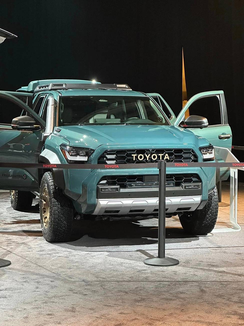 2025 Toyota 4runner First Photos: 2025 4Runner TRD Off-Road, TRD Sport, and Platinum Trims 🤩 2025-4runner-trailhunter-