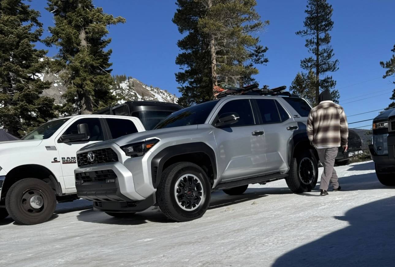 2025 Toyota 4runner Cutting Edge 2024 4Runner TRD Sport spotted in Tahoe cutting edge silver 2025 4runner TRD Sport 6th gen 