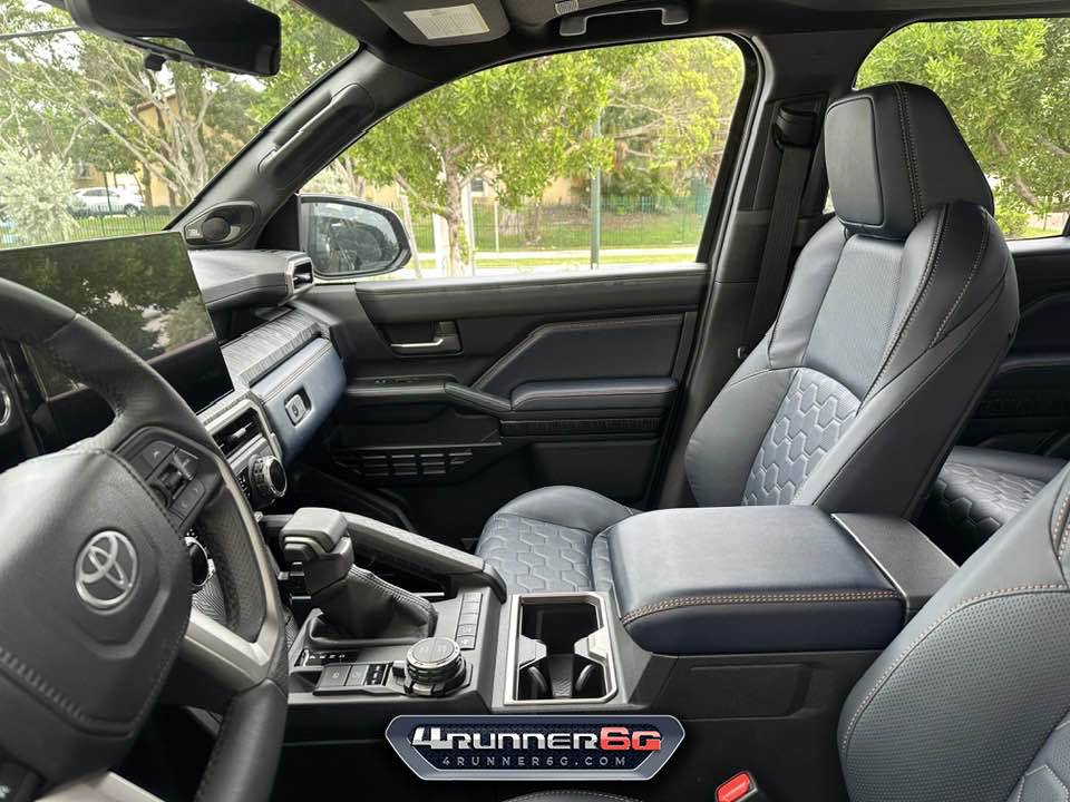 2025 Toyota 4runner Platinum 2025 4Runner first public look (Underground / Dark Navy interior) Dark Navy Interior Platinum Trim 2025 Toyota 4Runner 6th Gen Underground Exterior Color 1