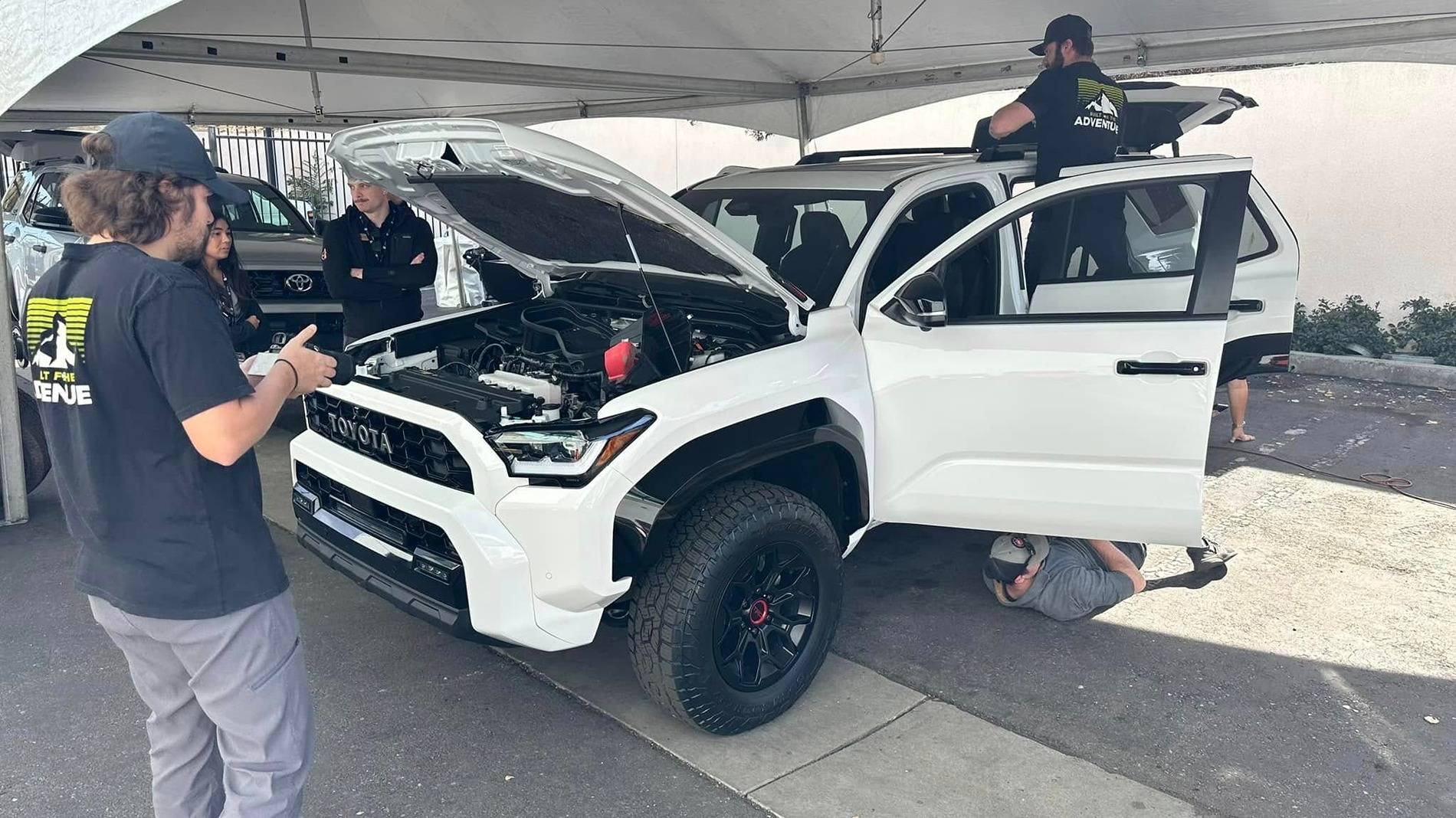 2025 Toyota 4runner TRD Pro vs. TRD Off-Road side by side comparison photos Ice Cap White 6th Gen 4Runner TRD Pro 3