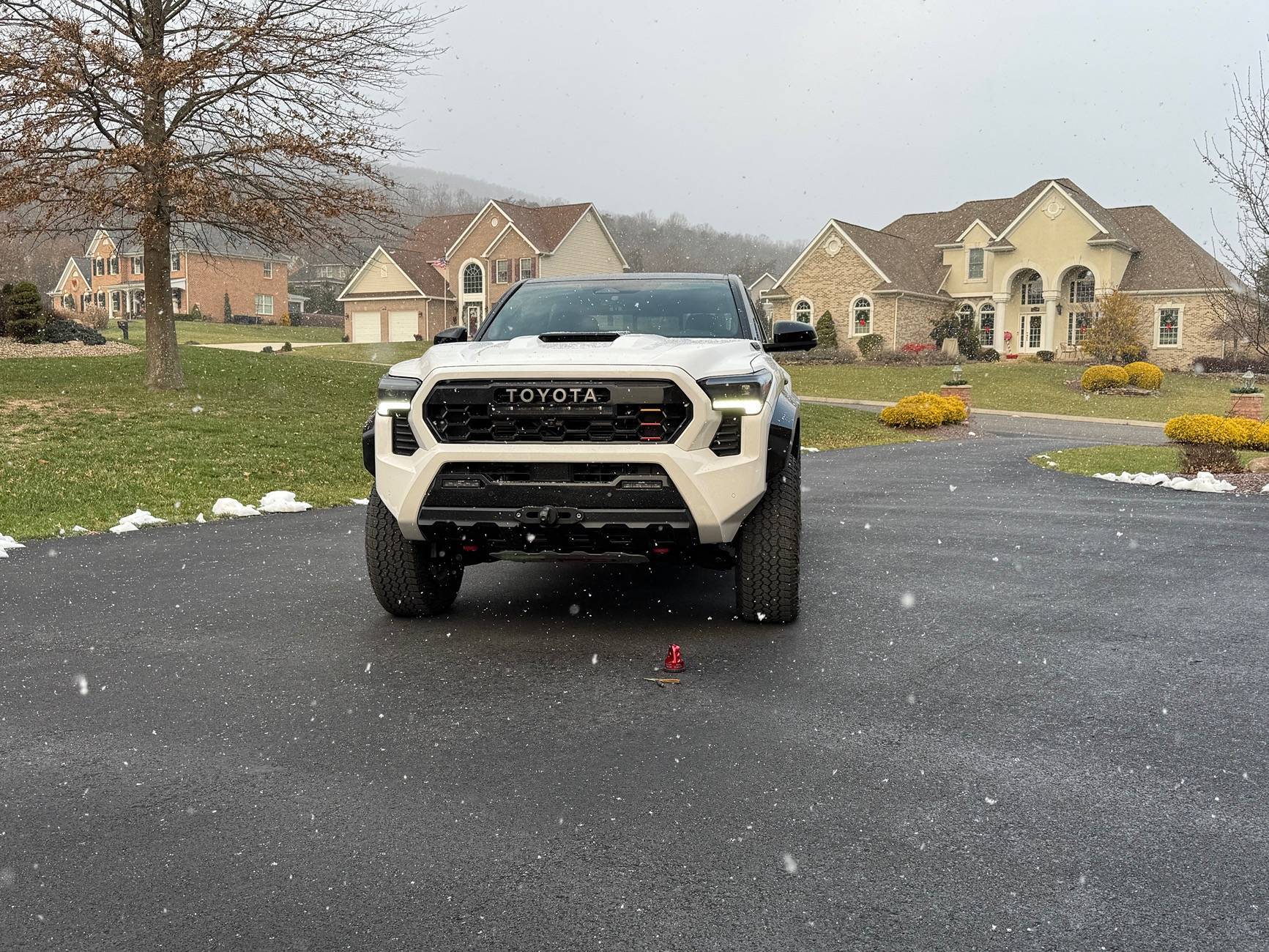 2025 Toyota 4runner Hidden Winch (Rough Country) install on TRD Pro front bumper -- no cutting required img_0677-jpe