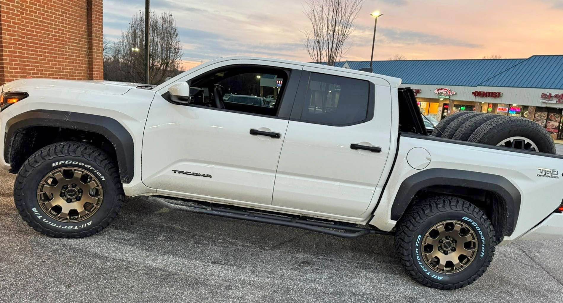 2025 Toyota 4runner KO3 tires (275/70R18) tires + Trailhunter wheels fit on stock TRD Off-Road -- no lift, no rub img_2483-