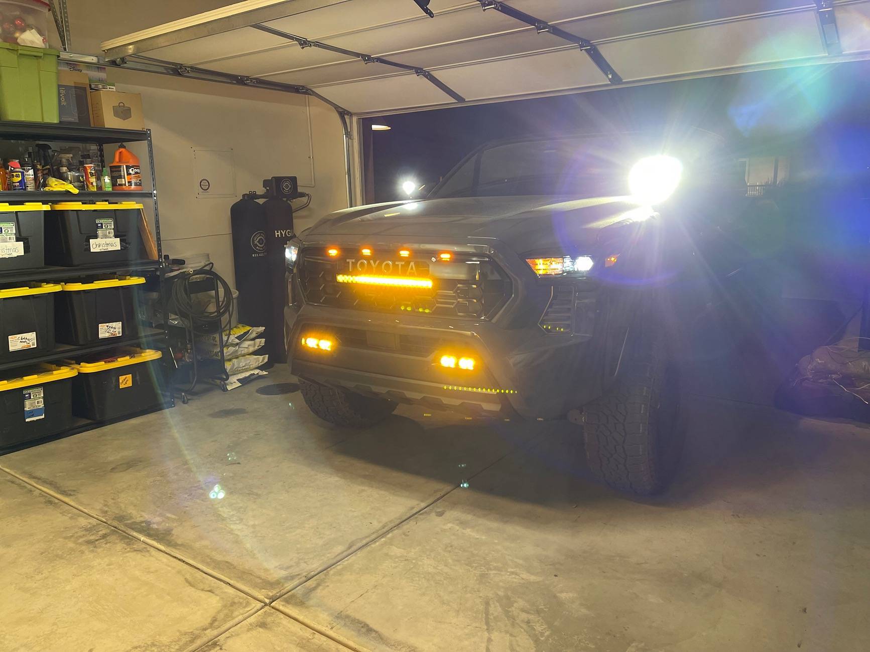 2025 Toyota 4runner Heretic light bar, Baja fog lights & Raptor aftermarket lights installed in TRD Pro grill img_6021-jpe