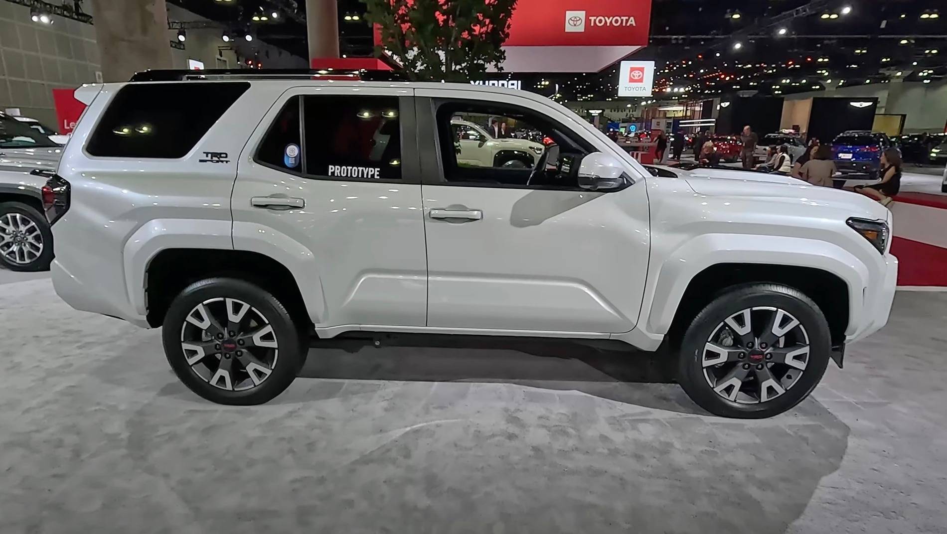 2025 Toyota 4runner WIND CHILL PEARL 2025+ 4Runner 6th Gen Thread or-2025-toyota-4runner-6th-gen-photos-exterior-