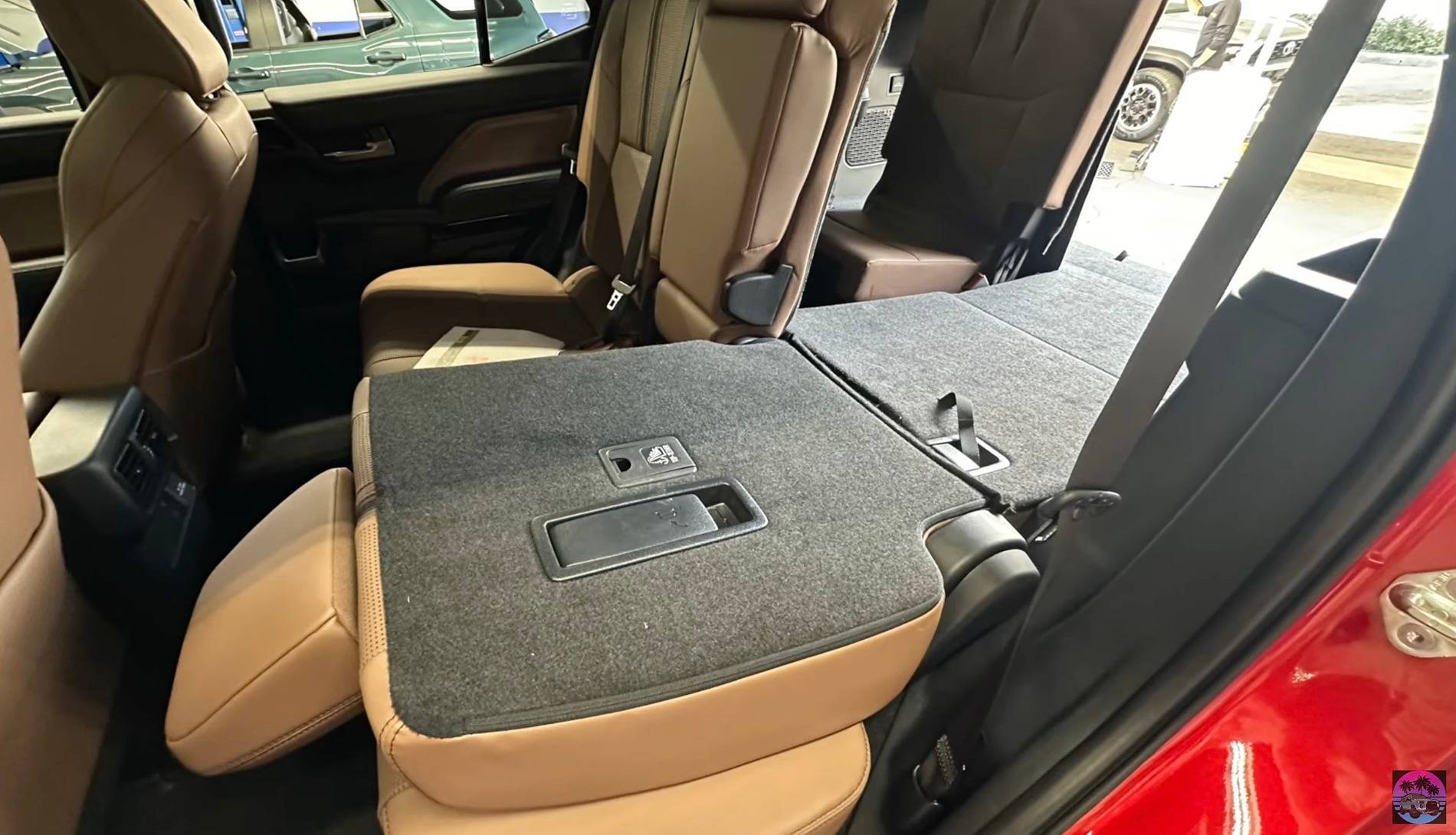 2025 Toyota 4runner Portobello interior / seats (with third-row seating) in Limited Trim 2025 4Runner 6th gen Portobello interior 3rd third row seats Limited Trim 2025 4runner 6th gen 4