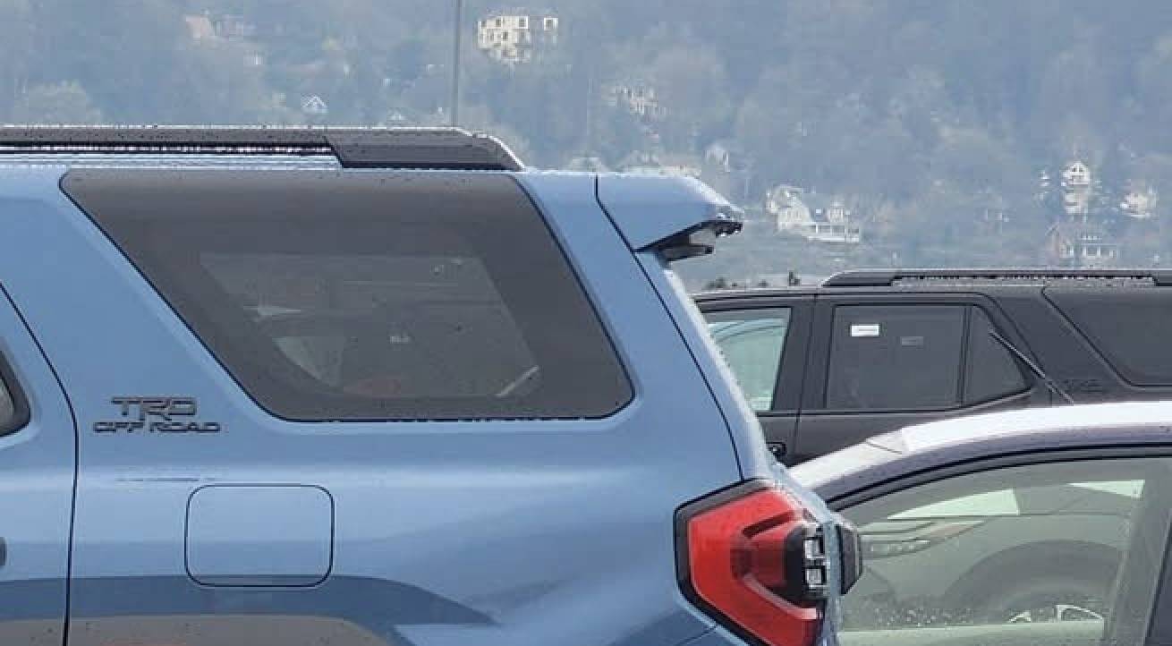 2025 Toyota 4runner 2025 4Runners arrive at US Port! [Heritage Blue TRD Off-Road first look] Screenshot 2025-01-11 at 1.35.05 PM