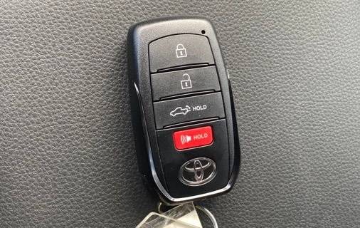 2025 Toyota 4runner Key Fob / Slim Credit Card Key Fob - Photos traditional key fob 2025 4runner 6th gen.jpg2