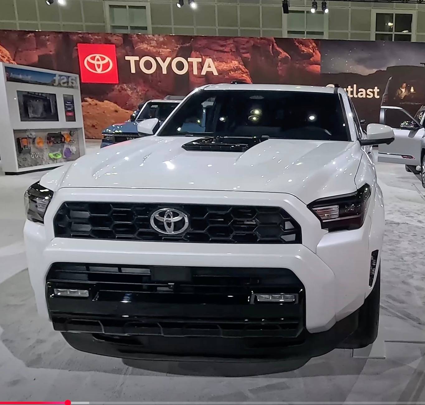 2025 Toyota 4runner TRD Sport Premium (Wind Chill Pearl / Black Interior) 2025 4Runner 6th Gen photos/video review @ LA Auto Show TRD Sport Premium windchill pearl : black interior 2025 toyota 4runner 6th gen photos exterior