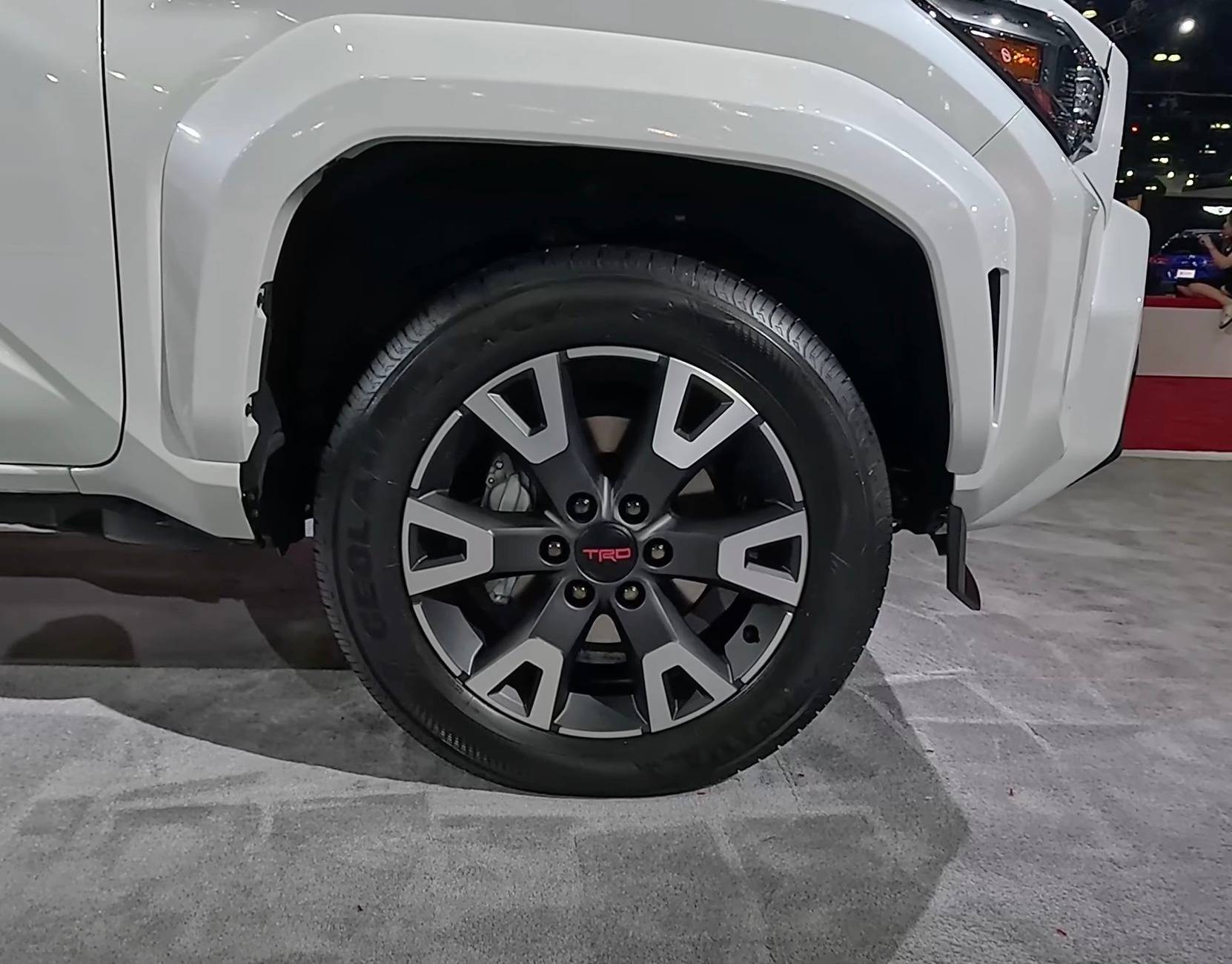 2025 Toyota 4runner TRD Sport Premium (Wind Chill Pearl / Black Interior) 2025 4Runner 6th Gen photos/video review @ LA Auto Show TRD Sport Premium windchill pearl : black interior 2025 toyota 4runner 6th gen photos exterior