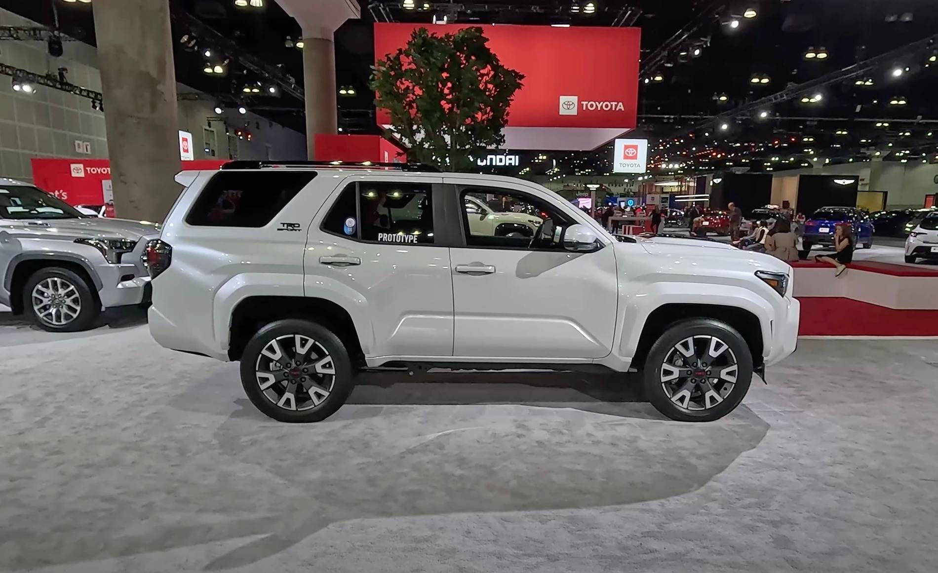 2025 Toyota 4runner TRD Sport Premium (Wind Chill Pearl / Black Interior) 2025 4Runner 6th Gen photos/video review @ LA Auto Show TRD Sport Premium windchill pearl : black interior 2025 toyota 4runner 6th gen photos exterior