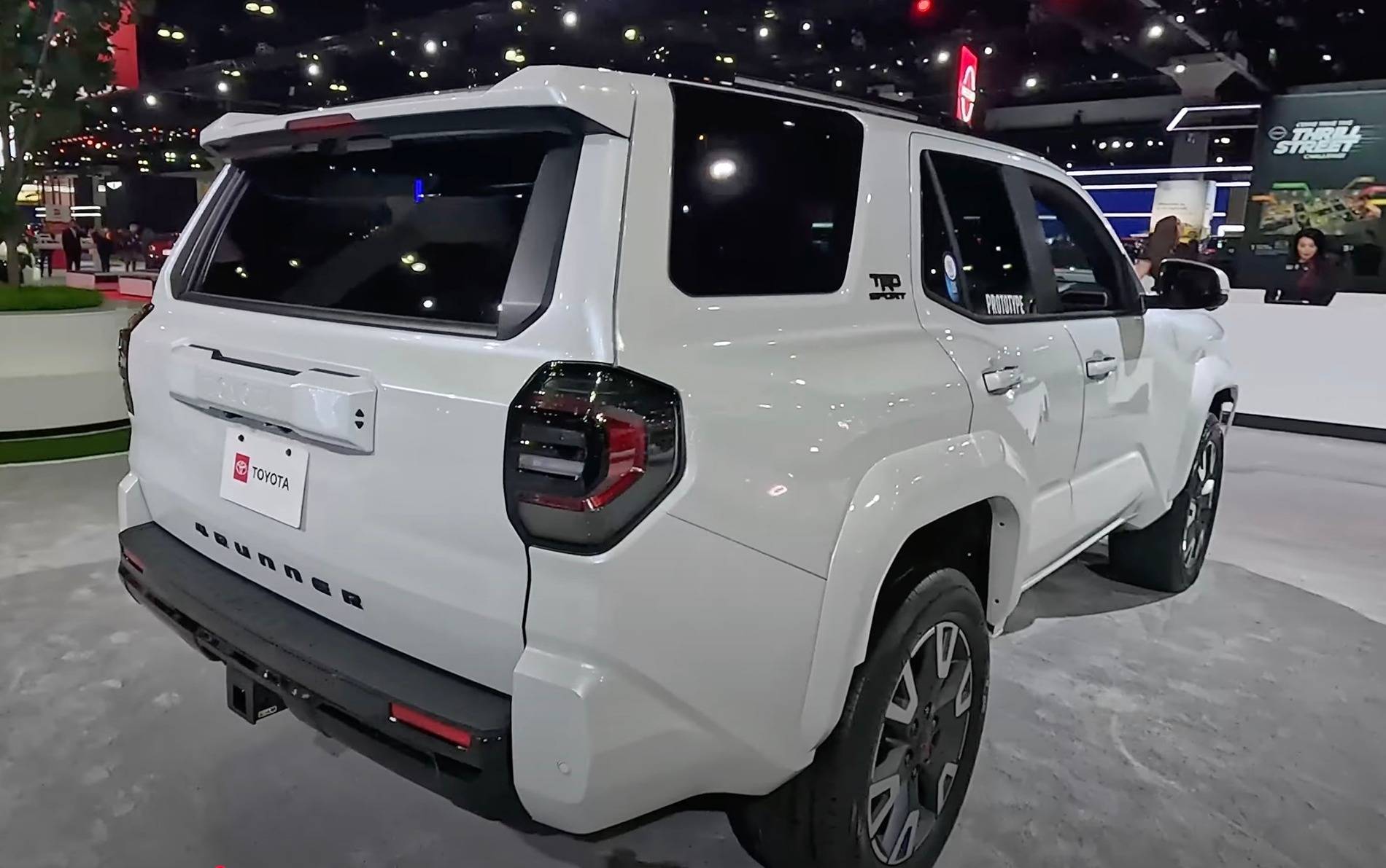 2025 Toyota 4runner TRD Sport Premium (Wind Chill Pearl / Black Interior) 2025 4Runner 6th Gen photos/video review @ LA Auto Show TRD Sport Premium windchill pearl : black interior 2025 toyota 4runner 6th gen photos exterior