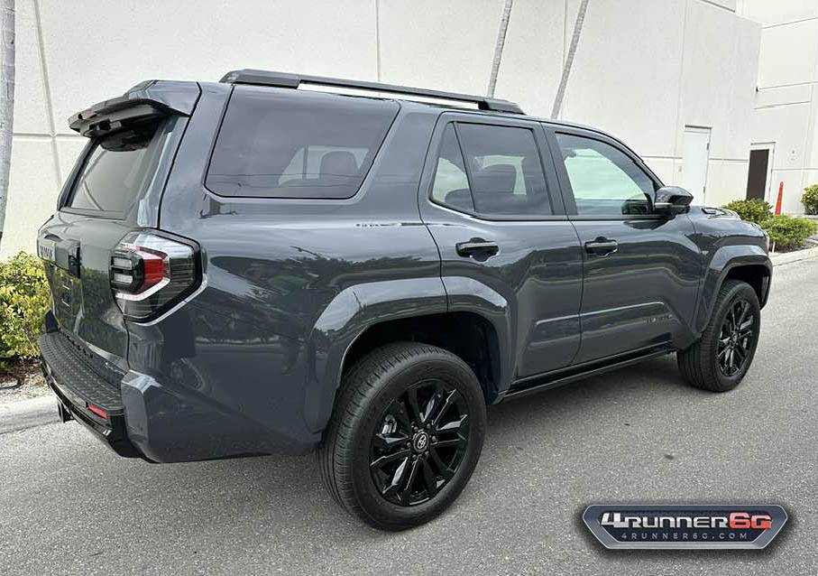 2025 Toyota 4runner Platinum 2025 4Runner first public look (Underground / Dark Navy interior) Underground Platinum 2025 4runner 6th gen dark navy interior