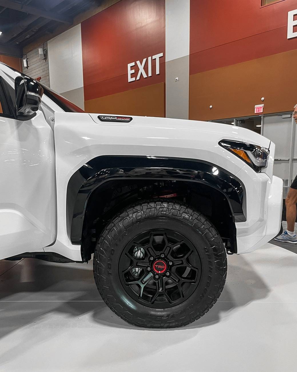 2025 Toyota 4runner ICE CAP WHITE 2025+ 4Runner 6th Gen Thread white-2025-4runner-trd-pro-arizona-auto-show-2-