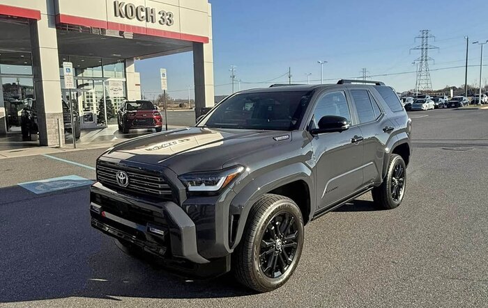 First 2025 4Runner 6th Gen at Dealer! Platinum Trim in Underground Color / Dark Navy Interior -- Photos & Video